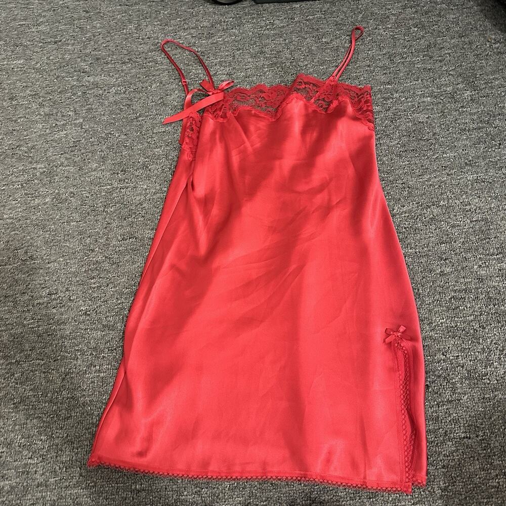 Vtg Victorias Secret Angels Chemise Slip Womens Small Red Thigh Slit 2005 Y2K